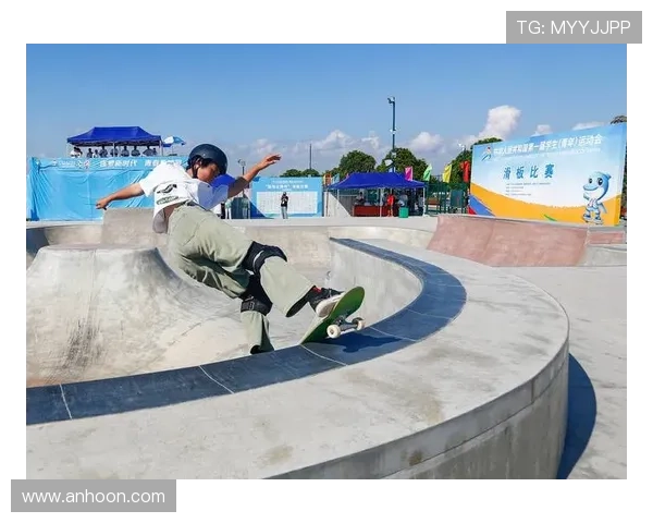 成都滑板队引领速度革命热议滑板文化与运动发展新趋势 成都滑板队引领速度革命热议滑板文化与运动发展新趋势